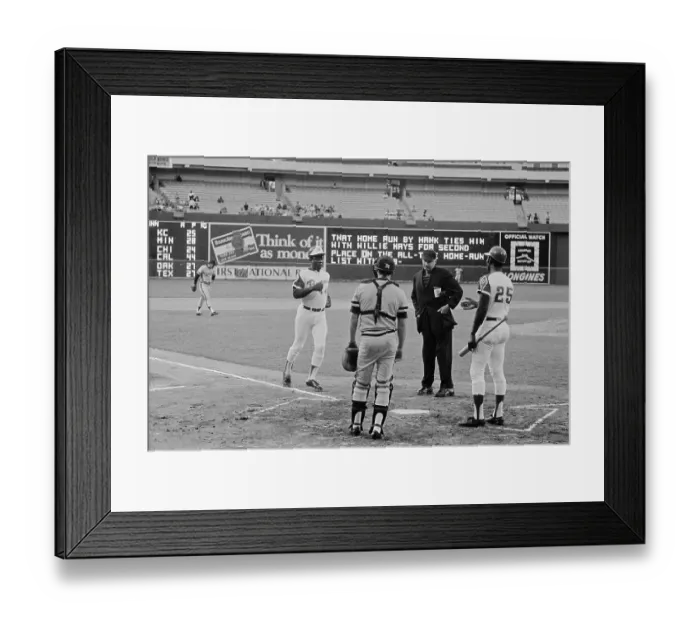 Framed Print : Hank Aaron Running Towards Home Plate Framed Print : Hank Aaron Running Towards Home Plate