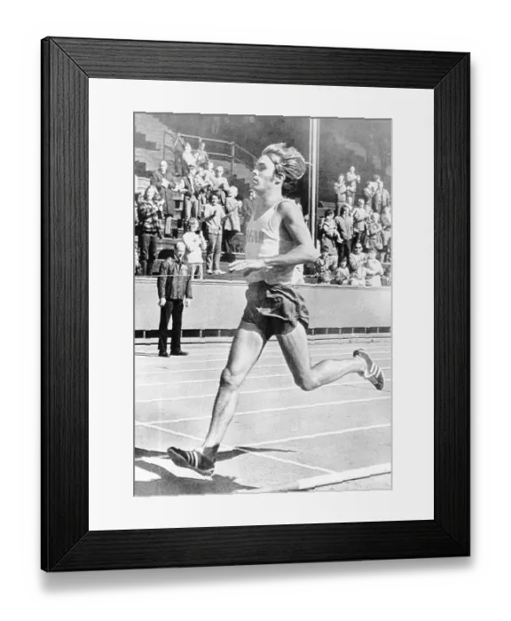 Framed Print : Steve Prefontaine Crossing Finish Line Framed Print : Steve Prefontaine Crossing Finish Line