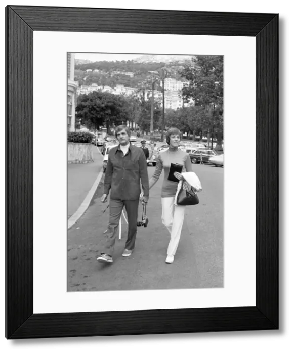 Framed Print : Julie Andrews Walking with Blake Edwards Framed Print : Julie Andrews Walking with Blake Edwards