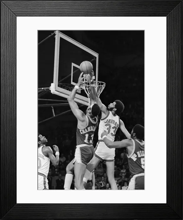 Framed Print : Wilt Chamberlain and Kareem Abdul-Jabbar Framed Print : Wilt Chamberlain and Kareem Abdul-Jabbar