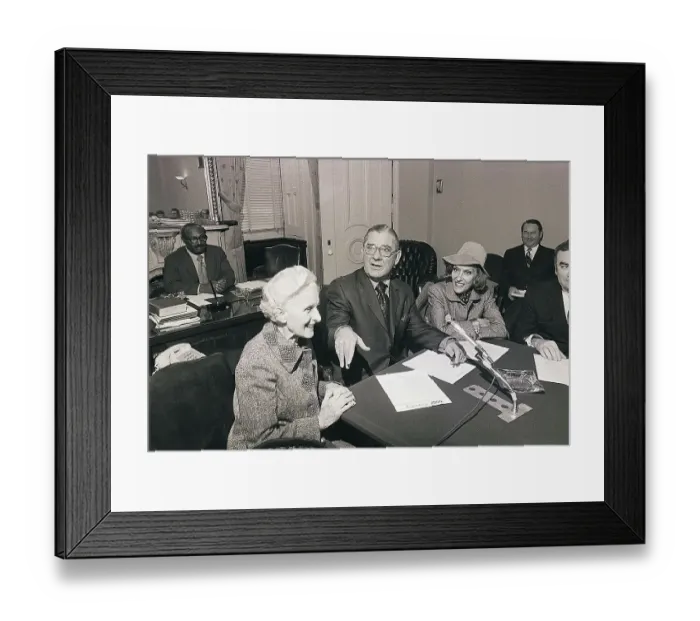 Framed Print : Wilbur Mills with Vivien Kellems and Gloria Swanson Framed Print : Wilbur Mills with Vivien Kellems and Gloria Swanson