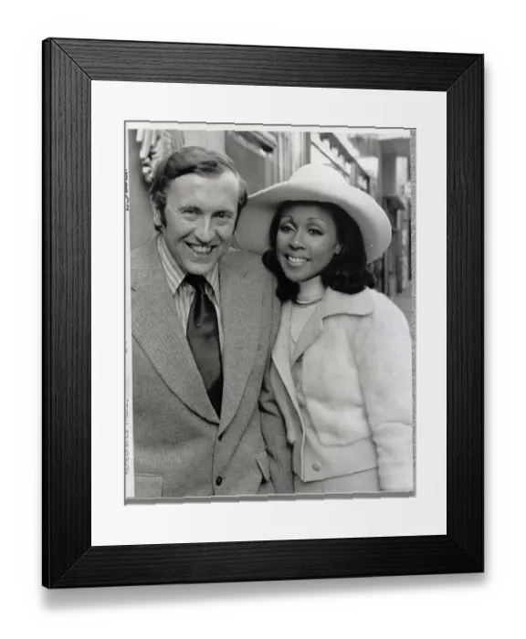 Framed Print : Diahann Carroll Posing with David Frost Framed Print : Diahann Carroll Posing with David Frost