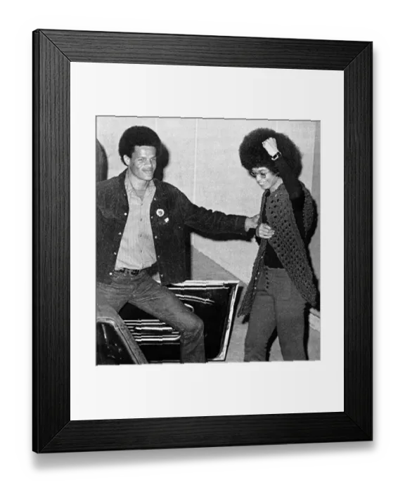 Framed Print : Angela Davis Gives Black Power Salute Framed Print : Angela Davis Gives Black Power Salute