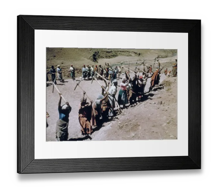 Framed Print : Women Builing Roads Framed Print : Women Builing Roads