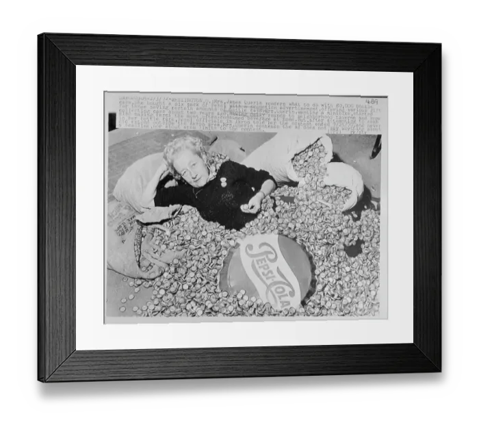 Framed Print : Mrs. Querin Laying in 80, 000 Bottle Caps Framed Print : Mrs. Querin Laying in 80, 000 Bottle Caps