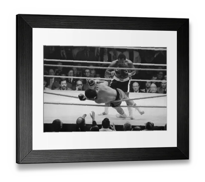 Framed Print : Joe Frazier Boxing with Terry Daniels Framed Print : Joe Frazier Boxing with Terry Daniels
