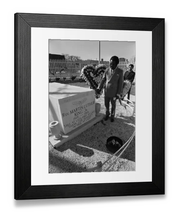 Framed Print : Ralph Abernathy at Martin L. King's Grave Framed Print : Ralph Abernathy at Martin L. King's Grave