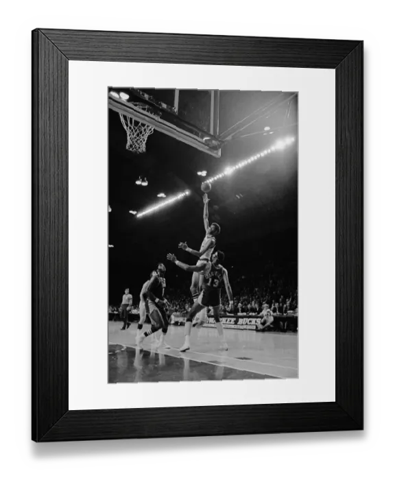 Framed Print : Kareem Abdul-Jabbar Shooting Basketball Framed Print : Kareem Abdul-Jabbar Shooting Basketball