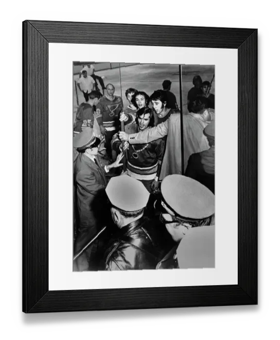 Framed Print : Police Break Up Ice Hockey fight In Philadelphia Framed Print : Police Break Up Ice Hockey fight In Philadelphia