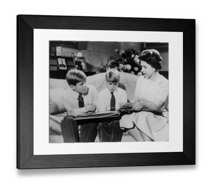 Framed Print : Queen Elizabeth with Her Two Sons Framed Print : Queen Elizabeth with Her Two Sons