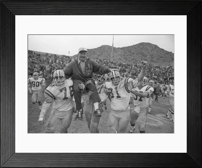 Framed Print : LSU Coach Charlie McClendon Framed Print : LSU Coach Charlie McClendon