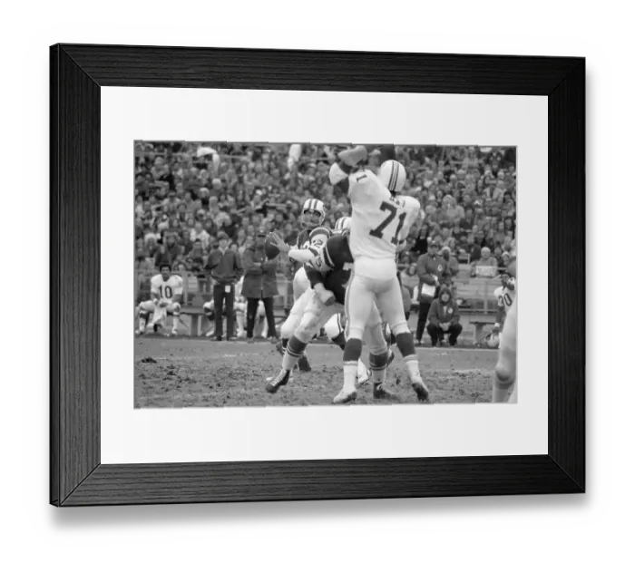Framed Print : Joe Namath Preparing To Throw Pass Framed Print : Joe Namath Preparing To Throw Pass