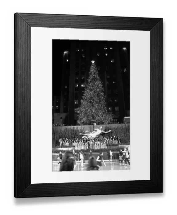 Framed Print : Christmas Tree at Rockefeller Center
