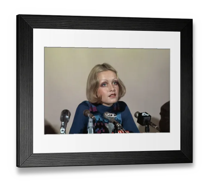 Framed Print : Model and Actress Twiggy at Microphones Framed Print : Model and Actress Twiggy at Microphones