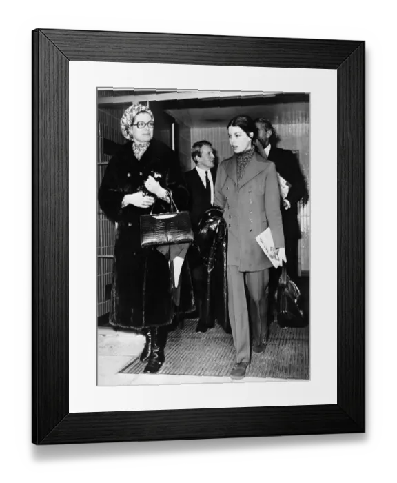 Framed Print : Grace Kelly with Princess Caroline Framed Print : Grace Kelly with Princess Caroline