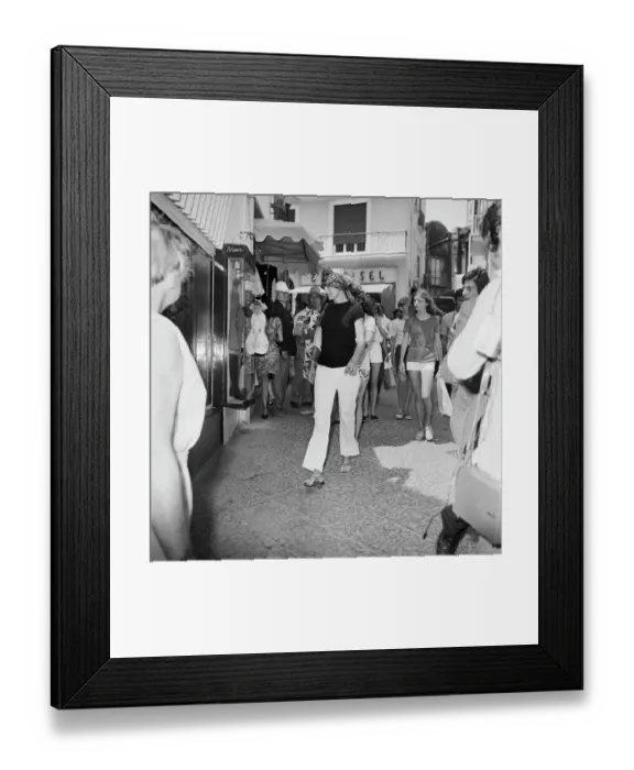 Framed Print : Portrait of Jacqueline Kennedy Onassis Framed Print : Portrait of Jacqueline Kennedy Onassis