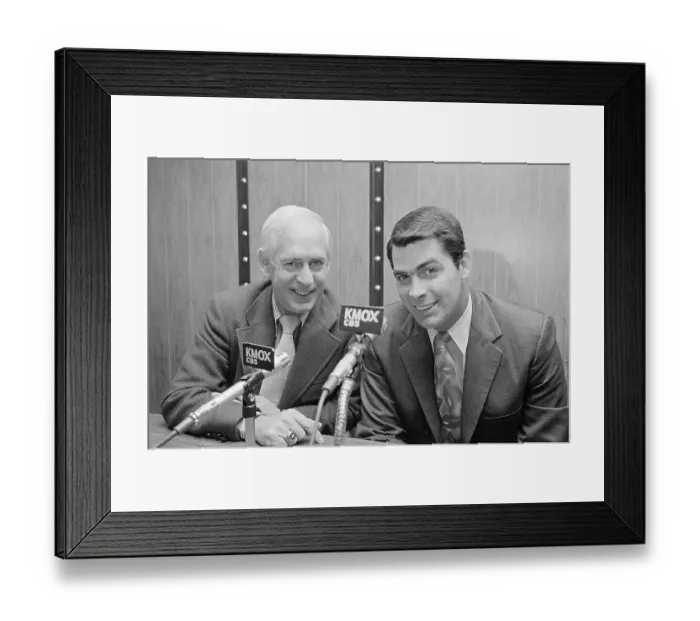Framed Print : Cardinal Broadcasters Framed Print : Cardinal Broadcasters