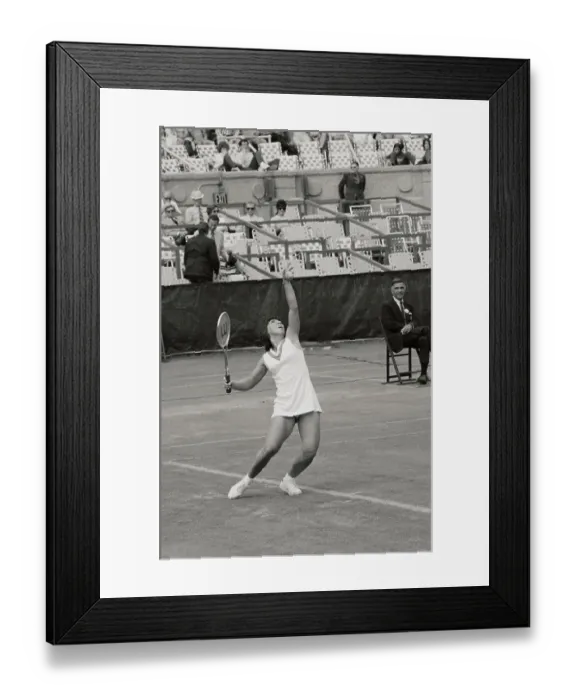 Framed Print : Billie Jean King Serving Tennis Ball to Chris Evert Framed Print : Billie Jean King Serving Tennis Ball to Chris Evert