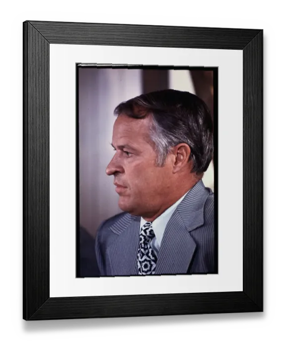Framed Print : Gordie Howe Announcing Retirement Framed Print : Gordie Howe Announcing Retirement