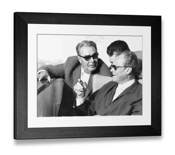 Framed Print : Chancellor Brandt with Leonid Brezhnev Framed Print : Chancellor Brandt with Leonid Brezhnev