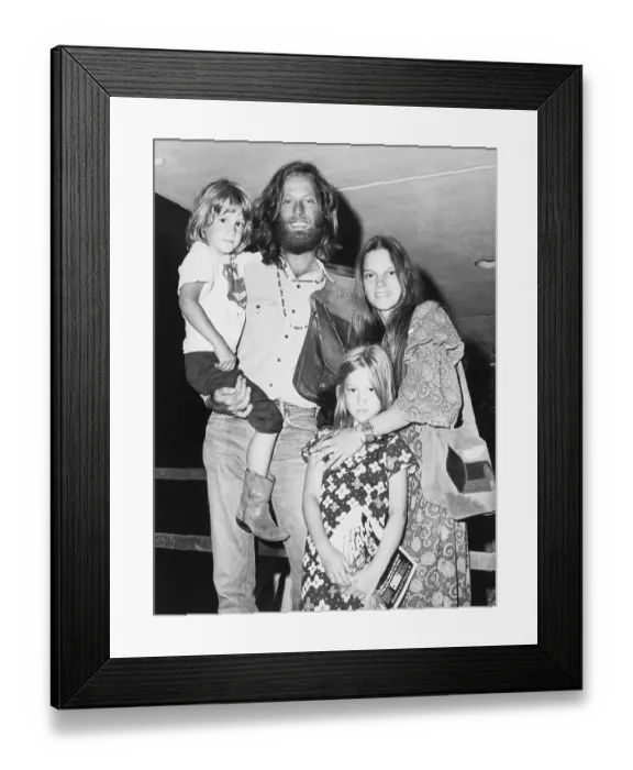 Framed Print : Peter Fonda with His Family, 1971 Framed Print : Peter Fonda with His Family, 1971