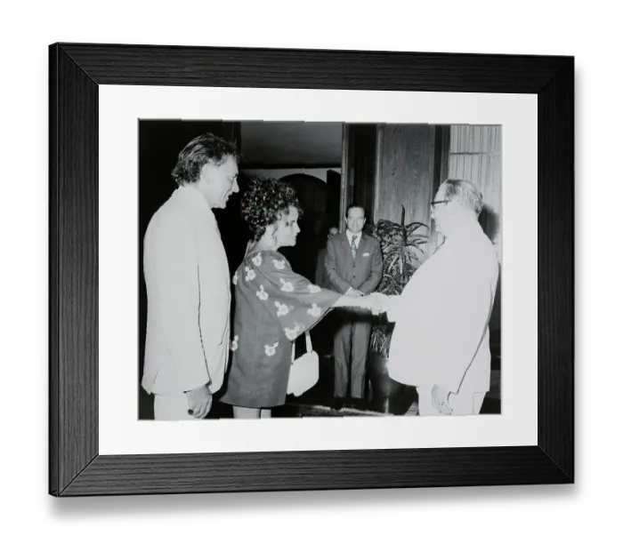 Framed Print : Richard and Elizabeth Burton Greeting Yugoslav Marshal Tito Framed Print : Richard and Elizabeth Burton Greeting Yugoslav Marshal Tito