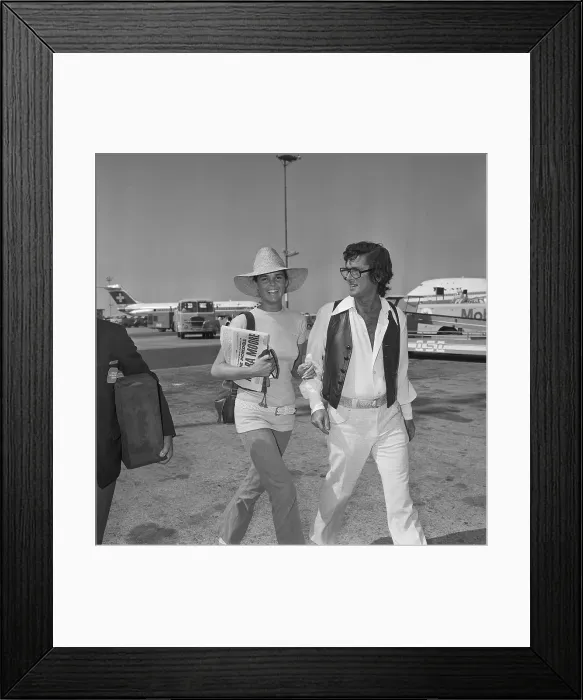 Framed Print : Actress Ali MacGraw and Husband Robert Evans Framed Print : Actress Ali MacGraw and Husband Robert Evans