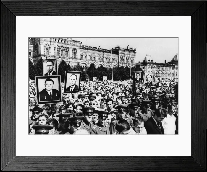 Framed Print : Moscow Funeral For Soyuz Cosmonauts Framed Print : Moscow Funeral For Soyuz Cosmonauts