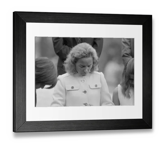 Framed Print : Ethel Kennedy Bowing Her Head at Late Husband's Grave Framed Print : Ethel Kennedy Bowing Her Head at Late Husband's Grave