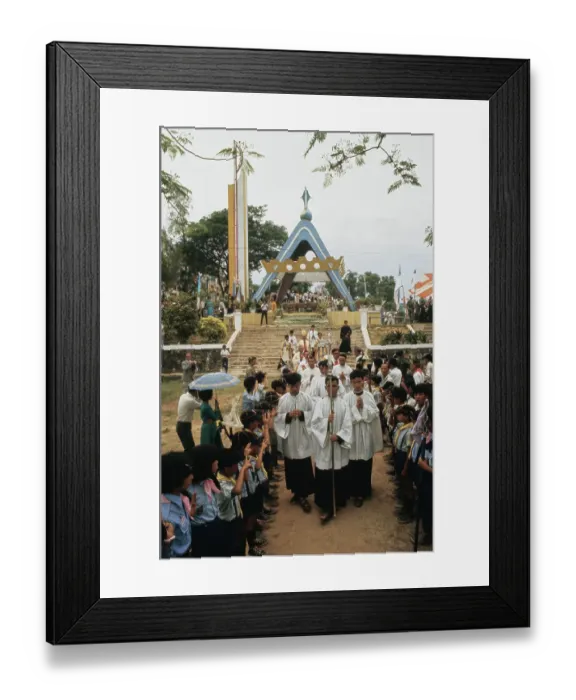 Framed Print : Shrine Of The Virgin Mary Pilgrims, Tra Kieu Framed Print : Shrine Of The Virgin Mary Pilgrims, Tra Kieu