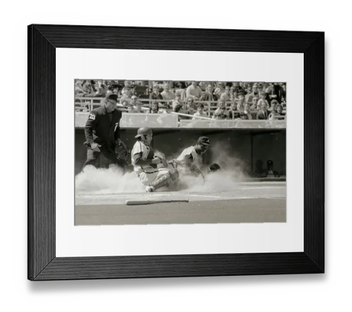 Framed Print : Hank Aaron Sliding into Home Plate Framed Print : Hank Aaron Sliding into Home Plate