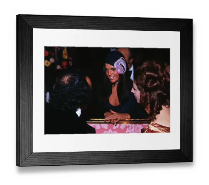 Framed Print : Ali MacGraw Chatting with Jane Alexander Framed Print : Ali MacGraw Chatting with Jane Alexander