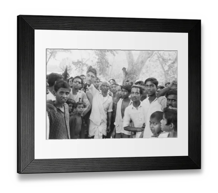 Framed Print : Pakistani Mob with Head of one of Their Enemies Framed Print : Pakistani Mob with Head of one of Their Enemies