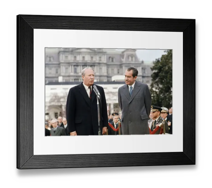 Framed Print : Richard Nixon and Edward Heath Framed Print : Richard Nixon and Edward Heath