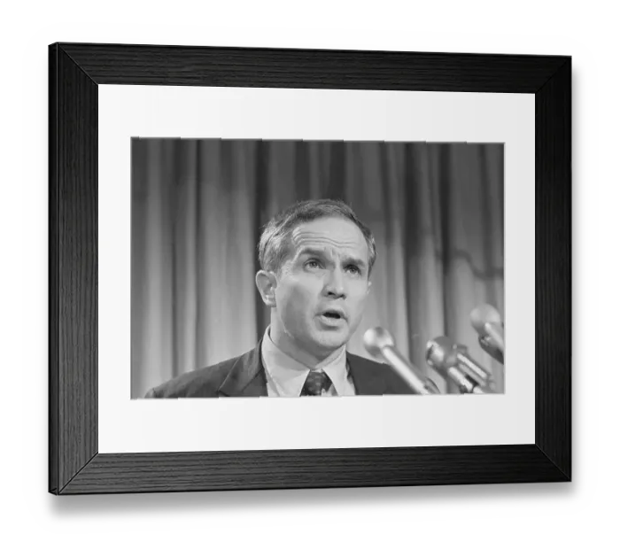 Framed Print : Robert E. Jordan III Addresses Media