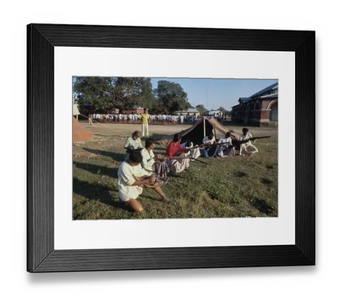 Framed Print : Bangladeshi National Liberation Army, 1971 Framed Print : Bangladeshi National Liberation Army, 1971