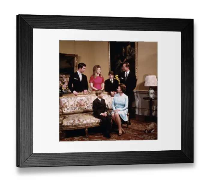 Framed Print : Queen Elizabeth and Her Family Framed Print : Queen Elizabeth and Her Family