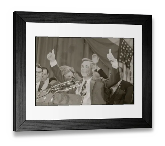 Framed Print : James Buckley Giving Thumbs-Up Sign Framed Print : James Buckley Giving Thumbs-Up Sign