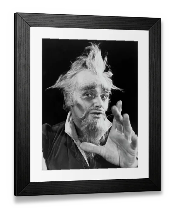 Framed Print : British Actor Keith Michell Framed Print : British Actor Keith Michell