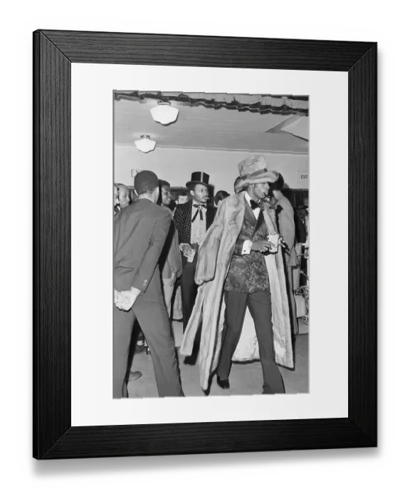 Framed Print : Dressed Up Fans At Clay-Quarry Fight