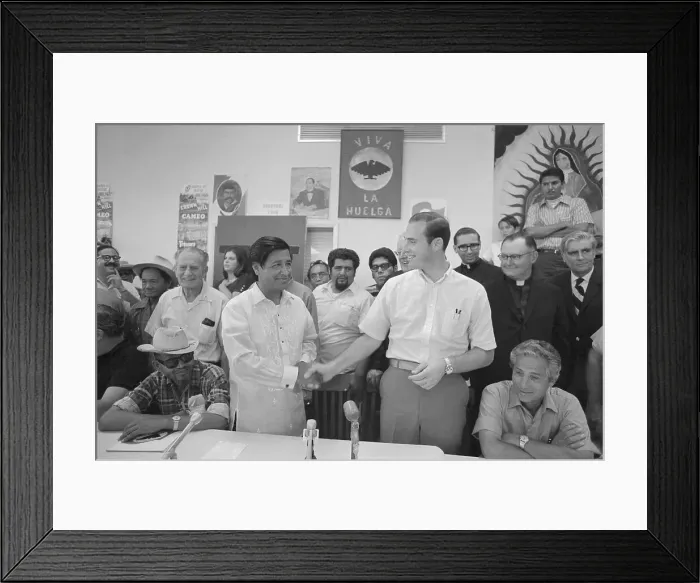 Framed Print : John Giumarra and Cesar Chavez Shaking Hands Framed Print : John Giumarra and Cesar Chavez Shaking Hands