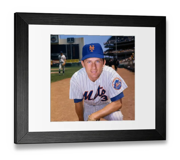 Framed Print : Baseball Player Bud Harrelson Kneeling for a Pose Framed Print : Baseball Player Bud Harrelson Kneeling for a Pose