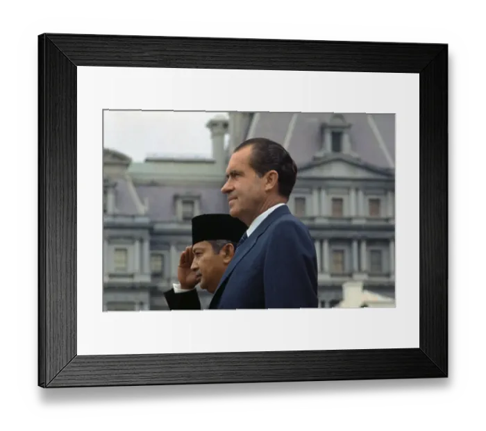 Framed Print : President Nixon and Suharto Chatting Framed Print : President Nixon and Suharto Chatting