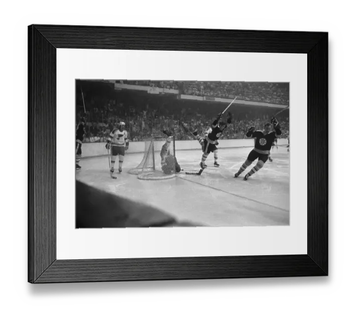 Framed Print : Boston Bruins Celebrating on Ice Framed Print : Boston Bruins Celebrating on Ice
