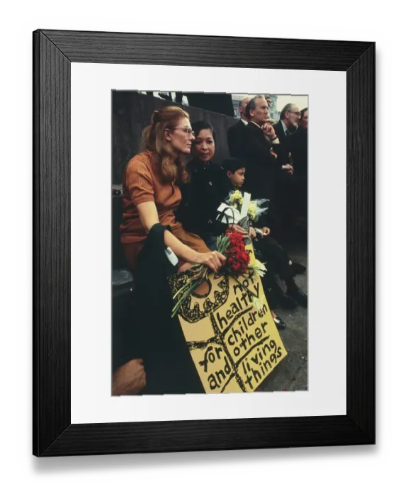 Framed Print : Vanessa Redgrave Attending Cambodia Intervention Protest Framed Print : Vanessa Redgrave Attending Cambodia Intervention Protest