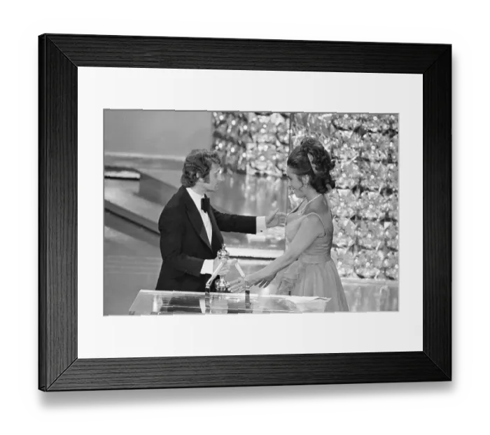Framed Print : Elizabeth Taylor Standing at Podium Framed Print : Elizabeth Taylor Standing at Podium