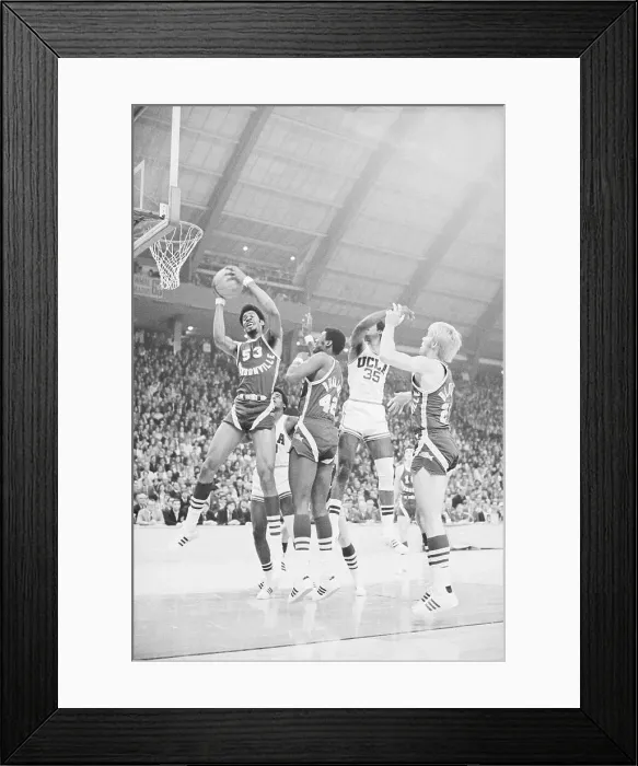 Framed Print : Artis Gilmore Attempting to Make Shot Framed Print : Artis Gilmore Attempting to Make Shot