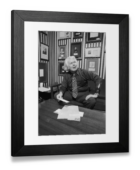 Framed Print : Autograph Dealer with Jacqueline Kennedy Onassis Letters Framed Print : Autograph Dealer with Jacqueline Kennedy Onassis Letters