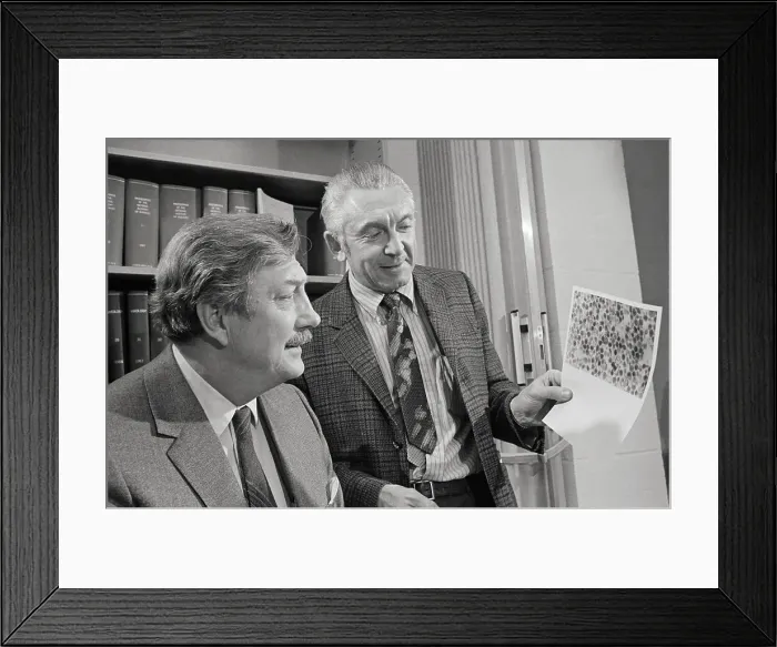 Framed Print : Doctors Discussing Gene Display Framed Print : Doctors Discussing Gene Display