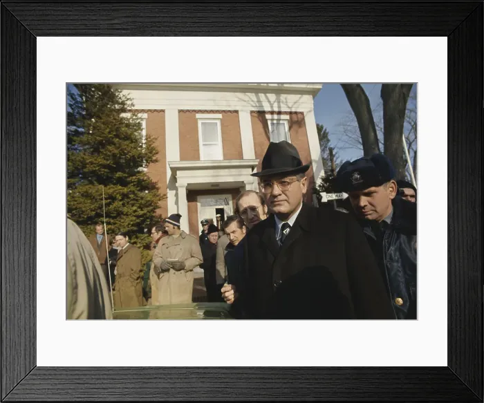 Framed Print : Edmund Dinis Framed Print : Edmund Dinis